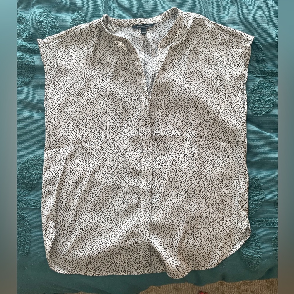 Banana republic leopard top